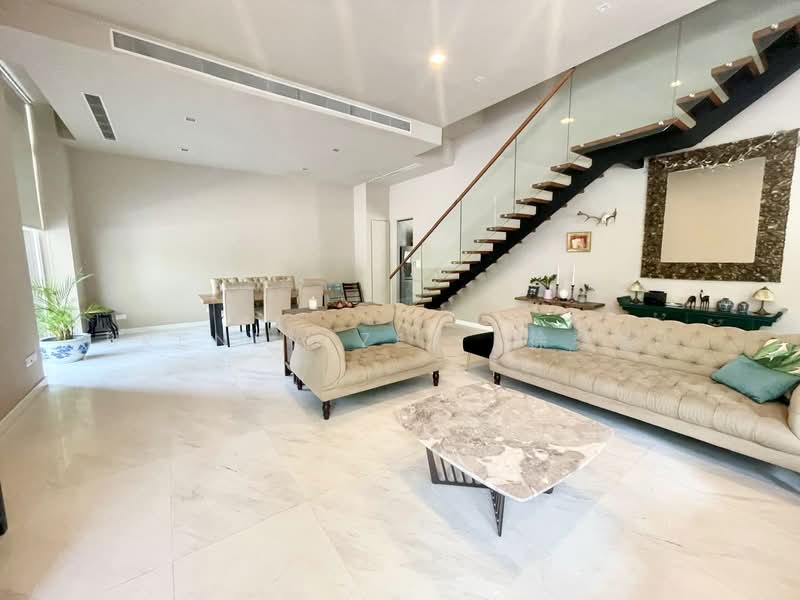 For Rent - Modern House @ Queen's Road ! Within ONE -km to Nanyang Primary School