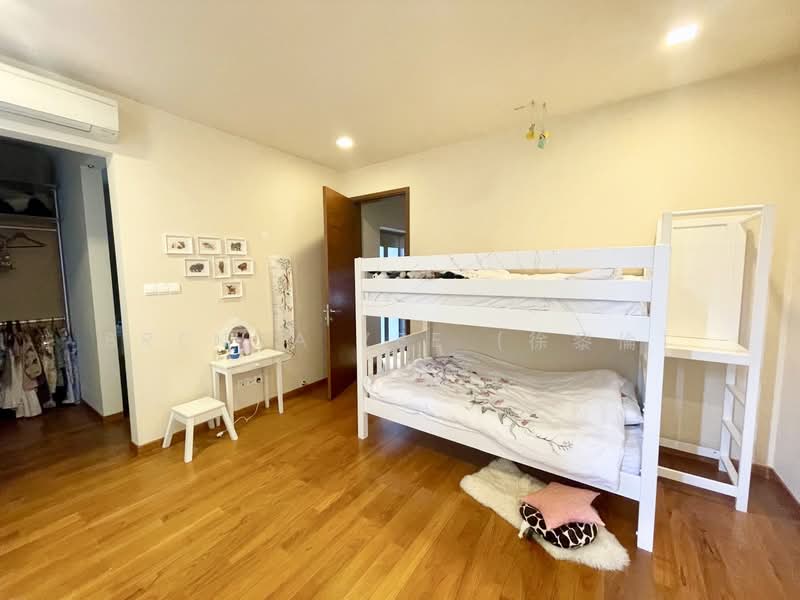 For Rent - Modern House @ Queen's Road ! Within ONE -km to Nanyang Primary School