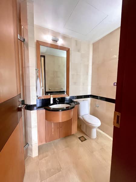 Cuscaden Residences, 26 Cuscaden Road, 3 Bedrooms, 1,485 sqft, Condominium For Rent, by Catherine Yeo, 19634447 - Common room 1 attached bathroom  - PropertyGuru.com.sg