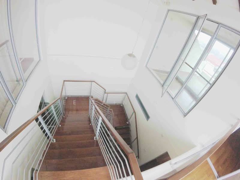 mount sinai near Dover/Buona Vista MRT, Mt Sinai drive, 7 Bedrooms, 4,500 sqft, Semi-Detached House For Rent, by Ee Laine Ng, 19634765 - Stairs to 3rd flr - PropertyGuru.com.sg