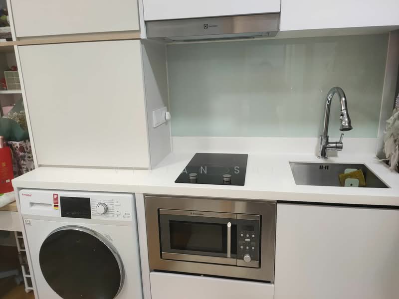 Eight Riversuites, 10 Whampoa East, 1 Bedroom, 350 sqft, Condominium For Rent, by Vivian Shi, 19645682 - PropertyGuru.com.sg