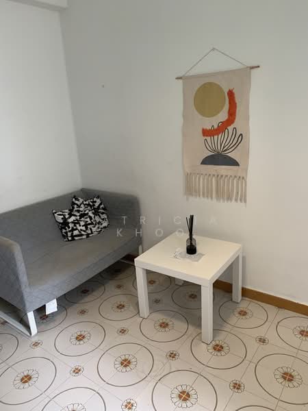 Tiong Bahru Estate / MRT, 79 Chay Yan Street, 1 Bedroom, 650 sqft, HDB Flat For Rent, by Patricia Khoo, 19646602 - PropertyGuru.com.sg