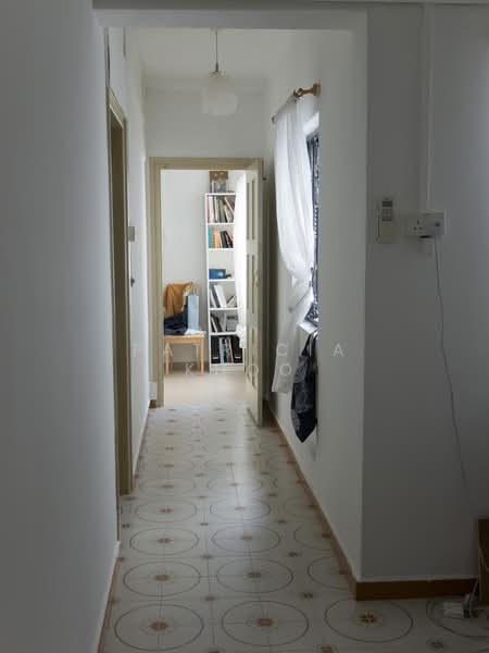 Tiong Bahru Estate / MRT, 79 Chay Yan Street, 1 Bedroom, 650 sqft, HDB Flat For Rent, by Patricia Khoo, 19646602 - Charming Walkway - PropertyGuru.com.sg