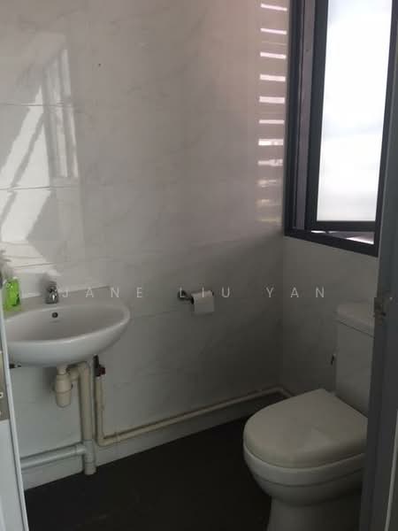 UB. One, 81 Ubi Avenue 4, 926 sqft, Light Industrial (B1) For Rent, by Jane Liu Yan, 19656732 - CommercialGuru.com.sg