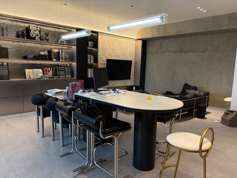 UB. One, 81 Ubi Avenue 4, 926 sqft, Light Industrial (B1) For Rent, by Jane Liu Yan, 19656732 - CommercialGuru.com.sg