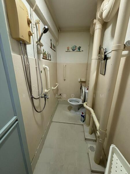 For Rent - 48 Circuit Road