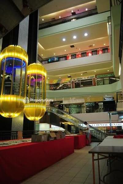 PARKLANE SHOPPING MALL