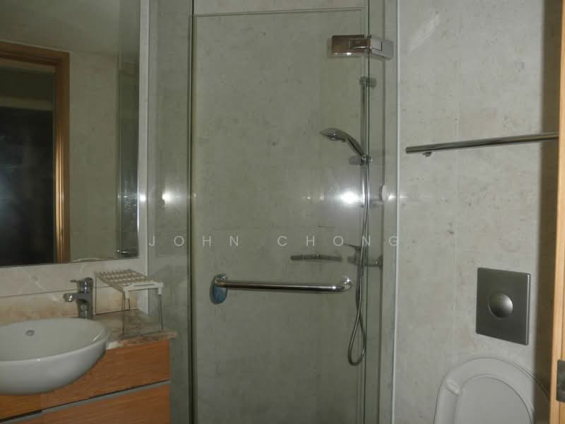 Edelweiss Park Condo, 90 Flora Road, 3 Bedrooms, 1,291 sqft, Condominium For Rent, by John Chong, 19699544 - Master Bathroom - PropertyGuru.com.sg