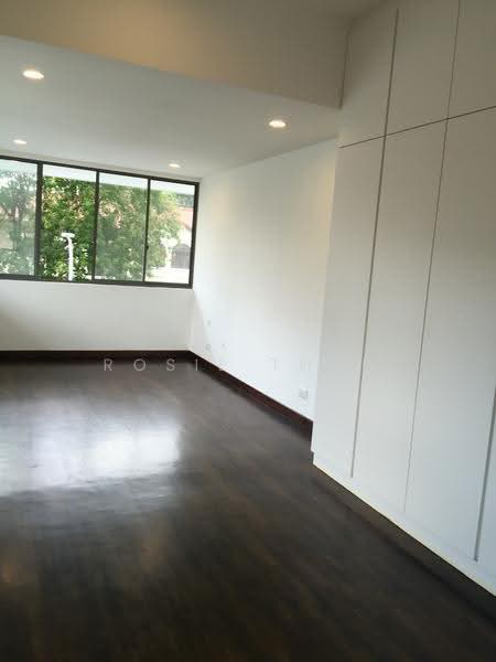 Namly Garden, Tanglin / Holland / Bukit Timah, 4 Bedrooms, 2,400 sqft, Semi-Detached House For Rent, by Rosie Tham, 19703898 - PropertyGuru.com.sg