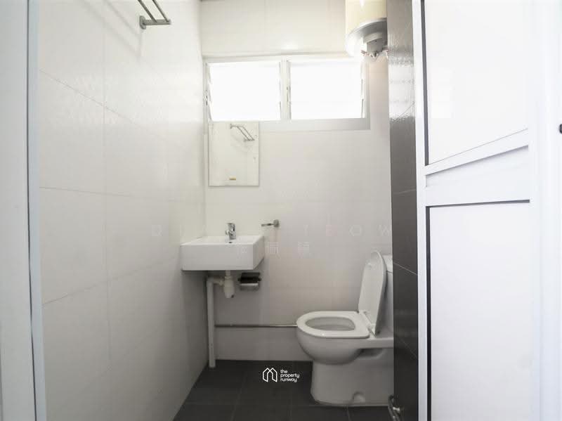 213 Bukit Batok Street 21, 213 Bukit Batok Street 21, Dairy Farm / Bukit Panjang / Choa Chu Kang, 2 Bedrooms, 882 sqft, HDB Flat For Rent, by Diana Teow, 19708463 - PropertyGuru.com.sg