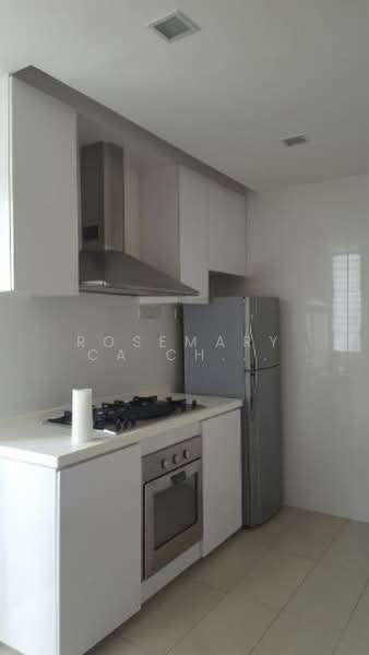 Nassim Regency, 37 Nassim Road, 3 Bedrooms, 2,024 sqft, Apartment For Rent, by Rosemary Lau, 19709895 - full sized 2nd back-kitchen - PropertyGuru.com.sg