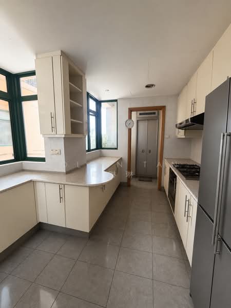 Thomson 800, 798 Thomson Road, 3 Bedrooms, 1,399 sqft, Condominium For Rent, by Joleen Tan 陈琳琳, 19718532 - Functional kitchen, lots of space on kitchen top - PropertyGuru.com.sg