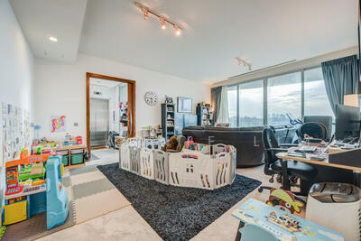 For Sale - The Solitaire