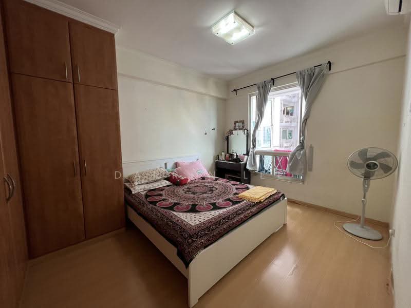 Rivervale Crest, 9 Rivervale Crescent, Hougang / Punggol / Sengkang, 2 Bedrooms, 991 sqft, Apartment For Rent, by Darren Lee, 19742802 - PropertyGuru.com.sg