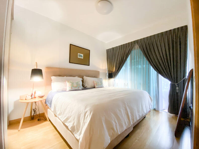 Eight Riversuites, 2 Whampoa East, 3 Bedrooms, 1,529 sqft, Condominium For Rent, by Jane Lim, 19757535 - Master Bedroom fitted King size bed - PropertyGuru.com.sg
