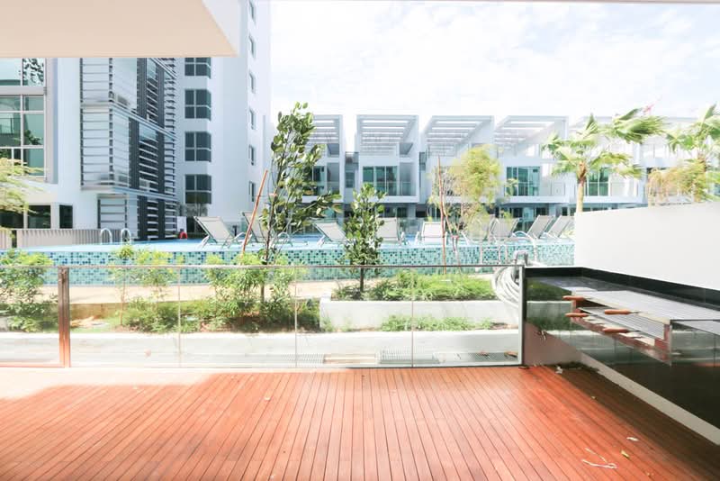 Eight Riversuites, 2 Whampoa East, 3 Bedrooms, 1,529 sqft, Condominium For Rent, by Jane Lim, 19757535 - Patio with direct pool view - PropertyGuru.com.sg