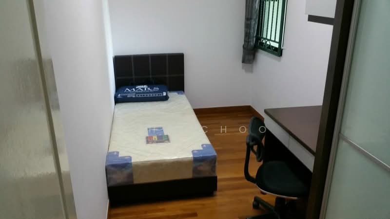 Simei Green Condominium, 5 Simei Street 4, 3 Bedrooms, 969 sqft, Condominium For Rent, by John Choo, 19759310 - Common Room 2 - PropertyGuru.com.sg