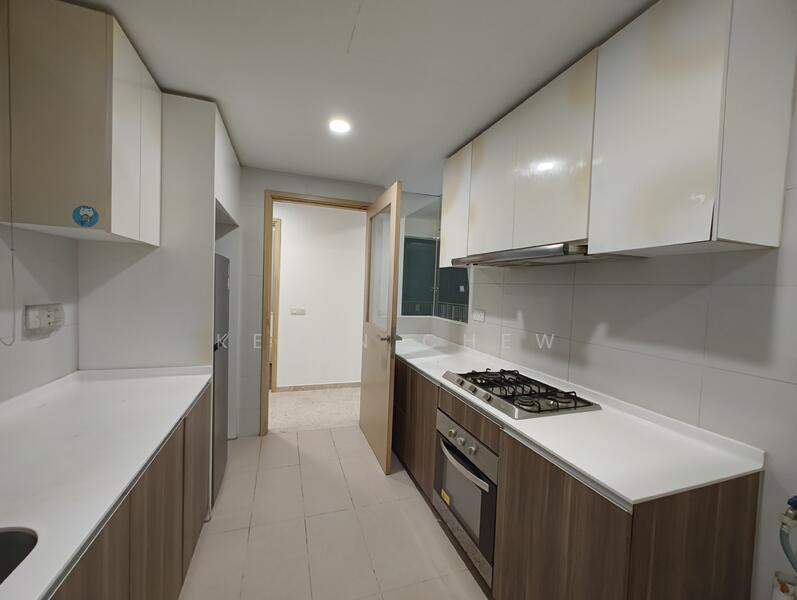 The Luxurie, 21 Compassvale Road, 3 Bedrooms, 1,055 sqft, Condominium For Rent, by Kevin Chew, 19771111 - PropertyGuru.com.sg