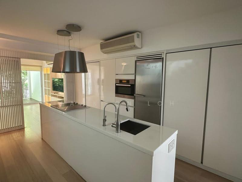 Conserved terrace house with pool and lift, Cairnhill Road, Orchard / River Valley, 4 Bedrooms, 6,329 sqft, Conservation House For Rent, by Jackson Loh, 19783605 - PropertyGuru.com.sg