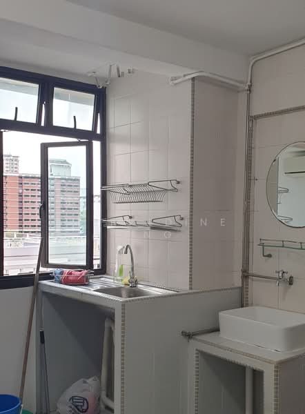 For Rent - 112 Commonwealth Crescent