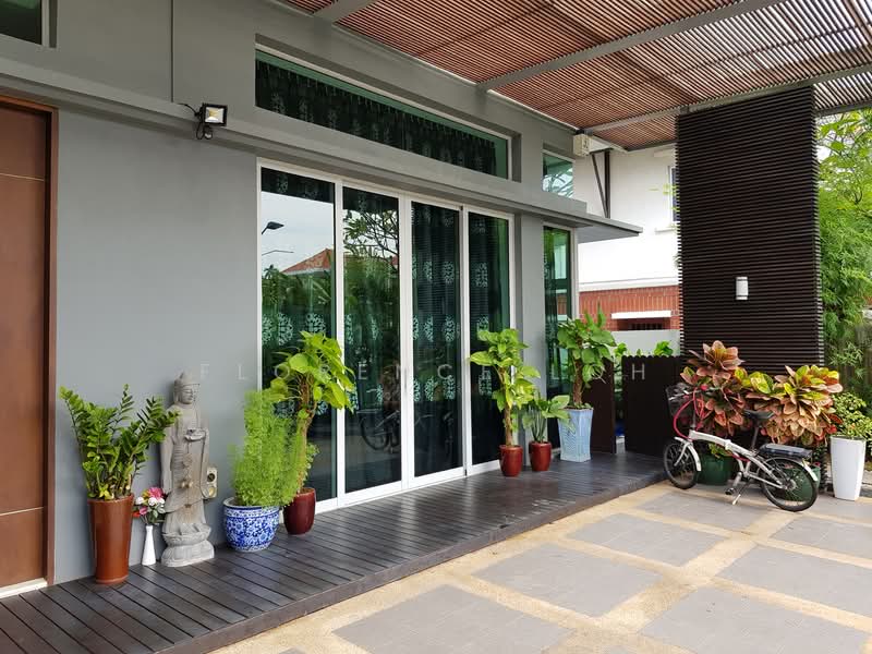 Chartwell Drive, Serangoon Garden Estate, 6 Bedrooms, 5,200 sqft, Semi-Detached House For Rent, by Florence Loh, 19787751 - PropertyGuru.com.sg