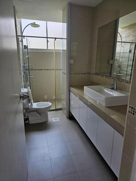 Elizabeth Tower, 12 Mount Elizabeth, Orchard / River Valley, 4 Bedrooms, 2,938 sqft, Condominium For Sale, by Radiah Steinbock, 19789839 - PropertyGuru.com.sg