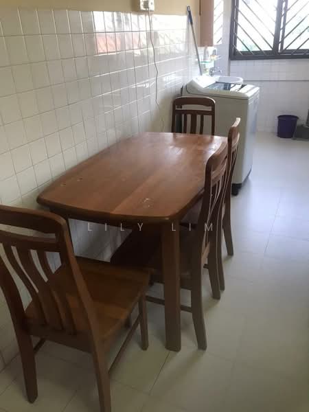 322 Hougang Avenue 5, 322 Hougang Avenue 5, 2 Bedrooms, 721 sqft, HDB Flat For Rent, by Lily Lim, 19800108 - PropertyGuru.com.sg