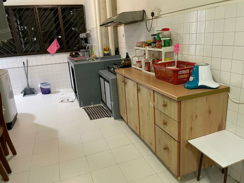322 Hougang Avenue 5, 322 Hougang Avenue 5, 2 Bedrooms, 721 sqft, HDB Flat For Rent, by Lily Lim, 19800108 - PropertyGuru.com.sg