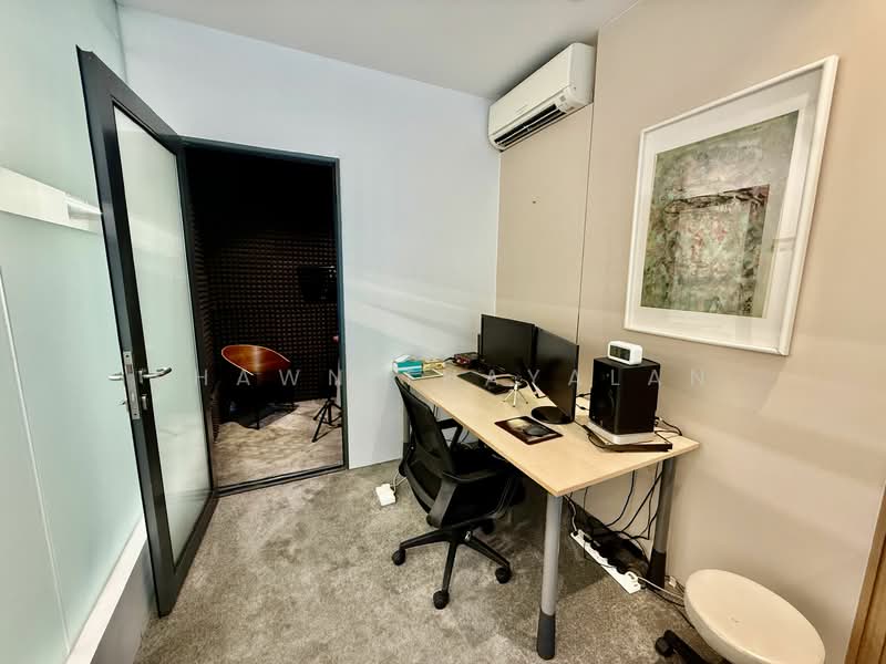 Oxley BizHub, 61 Ubi Road 1, 1,615 sqft, Light Industrial (B1) For Sale, by Shawn Thayalan, 19800990 - CommercialGuru.com.sg