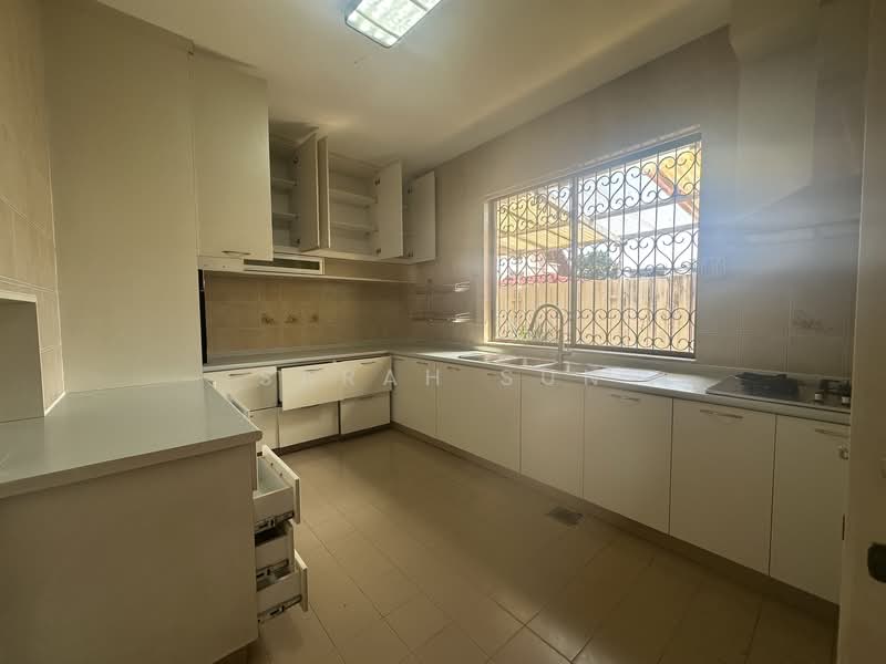 Crowhurst Drive, Crowhurst Drive, 3 Bedrooms, 3,000 sqft, Semi-Detached House For Rent, by Sarah Sun, 19802739 - PropertyGuru.com.sg