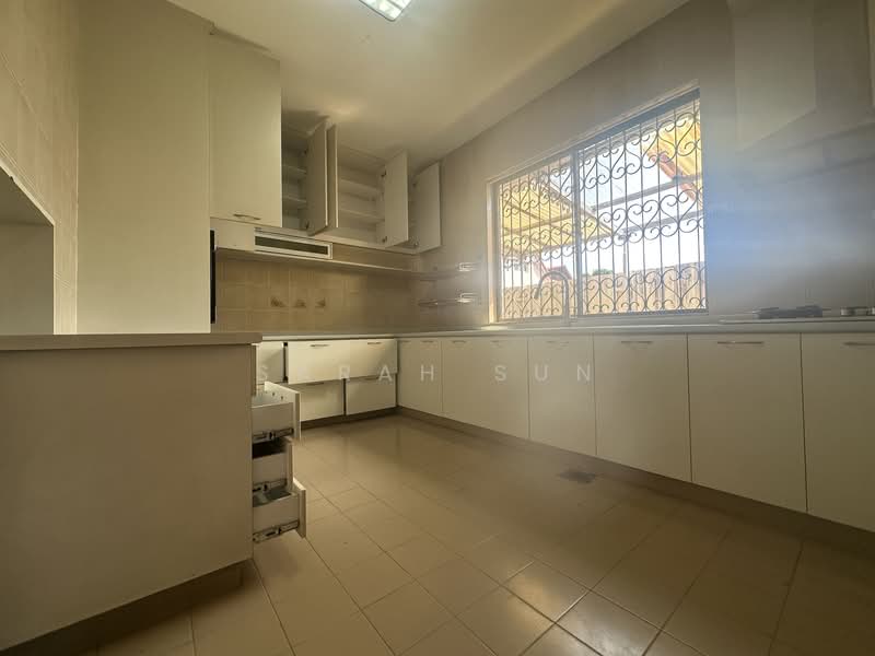 Crowhurst Drive, Crowhurst Drive, 3 Bedrooms, 3,000 sqft, Semi-Detached House For Rent, by Sarah Sun, 19802739 - PropertyGuru.com.sg