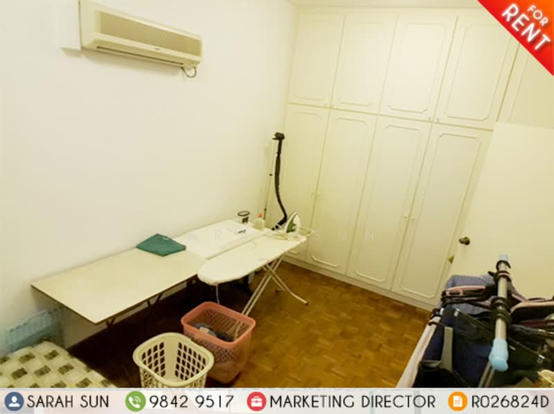 Crowhurst Drive, Crowhurst Drive, 3 Bedrooms, 3,000 sqft, Semi-Detached House For Rent, by Sarah Sun, 19802739 - Bedrm 3 w/ Ensuite Bath - PropertyGuru.com.sg