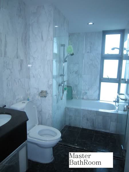 The Madeira, 50 Bukit Batok Street 31, 3 Bedrooms, 1,324 sqft, Condominium For Rent, by Masilamani Kumara Velu, 19806341 - WASHROOM - PropertyGuru.com.sg