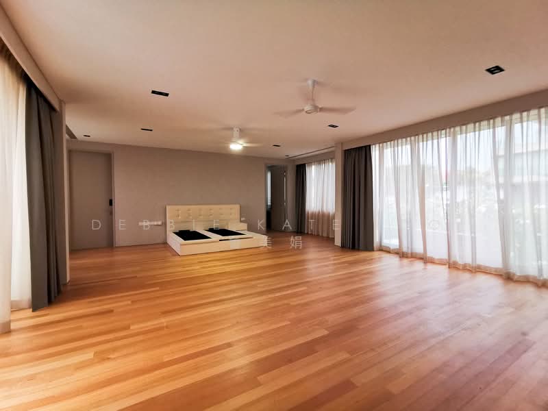 MARYLAND DRIVE GCB GOOD CLASS BUNGALOW, Maryland Drive, Tanglin / Holland / Bukit Timah, 6 Bedrooms, 13,000 sqft, Good Class Bungalow For Rent, by Debbie Kate Loo 鲁美娟, 19817654 - PropertyGuru.com.sg