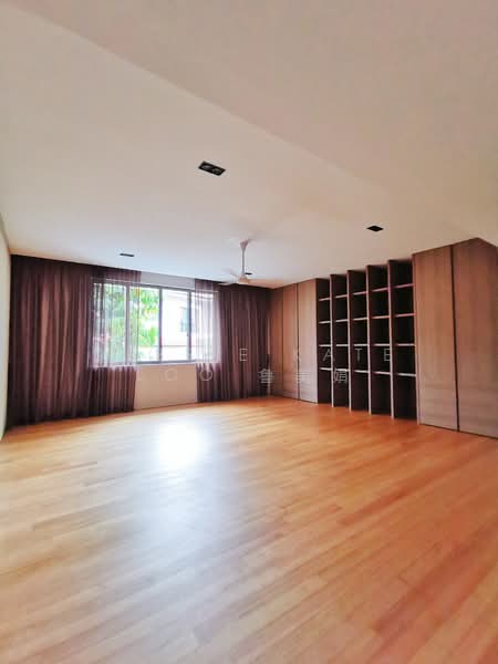 MARYLAND DRIVE GCB GOOD CLASS BUNGALOW, Maryland Drive, Tanglin / Holland / Bukit Timah, 6 Bedrooms, 13,000 sqft, Good Class Bungalow For Rent, by Debbie Kate Loo 鲁美娟, 19817654 - PropertyGuru.com.sg