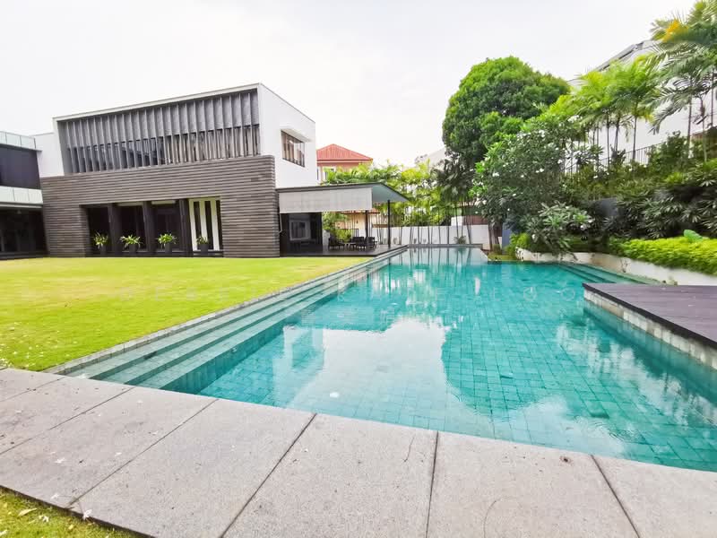 MARYLAND DRIVE GCB GOOD CLASS BUNGALOW, Maryland Drive, Tanglin / Holland / Bukit Timah, 6 Bedrooms, 13,000 sqft, Good Class Bungalow For Rent, by Debbie Kate Loo 鲁美娟, 19817654 - PropertyGuru.com.sg