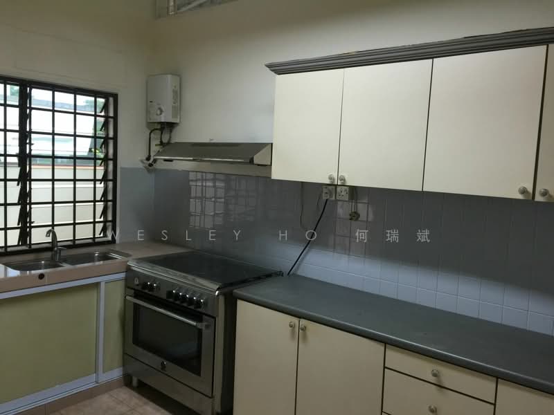 Semi-D@Faber Drive, Faber Drive, 6 Bedrooms, 4,500 sqft, Semi-Detached House For Rent, by Wesley Ho 何瑞斌, 19819746 - Kitchen Access from Dining Hall - PropertyGuru.com.sg