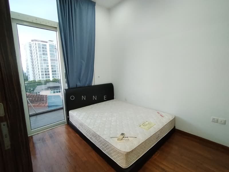 Suites @ Topaz, 3 Topaz Road, 2 Bedrooms, 1,152 sqft, Condominium For Rent, by Lionnel Chng, 19819946 - PropertyGuru.com.sg