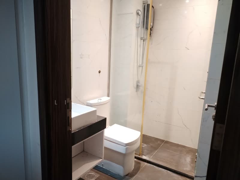 Suites @ Topaz, 3 Topaz Road, 2 Bedrooms, 1,152 sqft, Condominium For Rent, by Lionnel Chng, 19819946 - PropertyGuru.com.sg