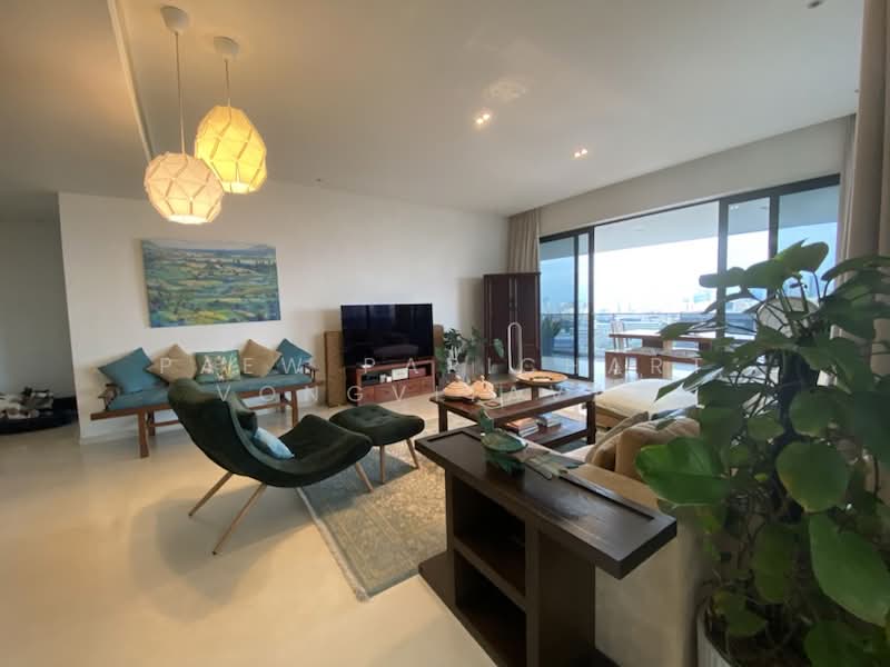 Trilight, 9 Newton Road, 3 Bedrooms, 2,100 sqft, Condominium For Rent, by Paew Parichart Vongvitavat, 19834840 - PropertyGuru.com.sg