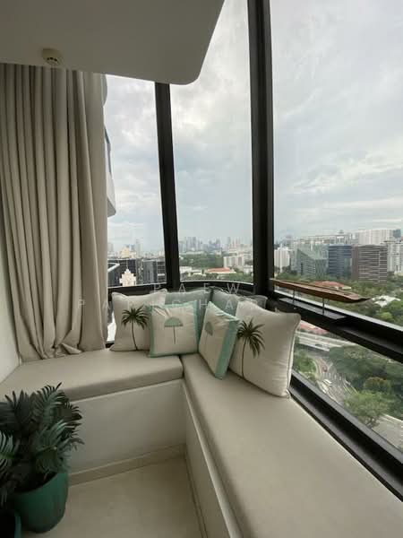 Trilight, 9 Newton Road, 3 Bedrooms, 2,100 sqft, Condominium For Rent, by Paew Parichart Vongvitavat, 19834840 - PropertyGuru.com.sg