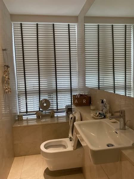 Trilight, 9 Newton Road, 3 Bedrooms, 2,100 sqft, Condominium For Rent, by Paew Parichart Vongvitavat, 19834840 - PropertyGuru.com.sg