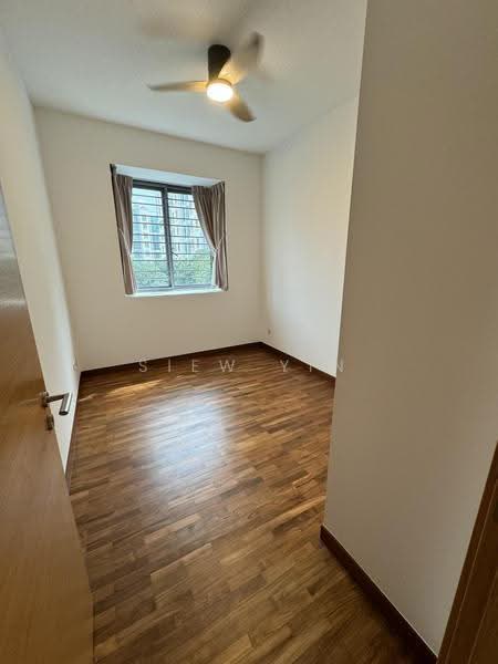 The Waterina, 73 Lorong 40 Geylang, Eunos / Geylang / Paya Lebar, 3 Bedrooms, 1,290 sqft, Apartment For Sale, by Siew Yin Low, 19837791 - Bedroom 3 - PropertyGuru.com.sg