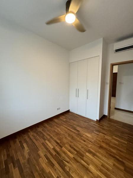 The Waterina, 73 Lorong 40 Geylang, Eunos / Geylang / Paya Lebar, 3 Bedrooms, 1,290 sqft, Apartment For Sale, by Siew Yin Low, 19837791 - Bedroom 3 Wardrobe - PropertyGuru.com.sg