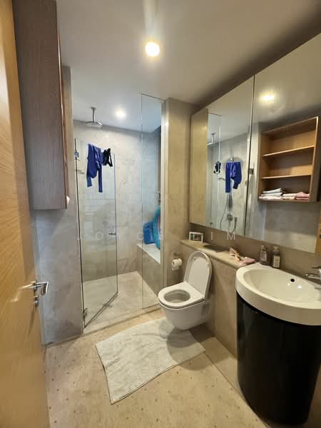 Martin Place Residences, 6 Martin Place, 3 Bedrooms, 1,421 sqft, Condominium For Rent, by Joyce Lim, 19838038 - Common Bathroom - PropertyGuru.com.sg