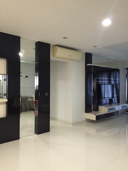 Sommerville Park, 73 Farrer Drive, 3 Bedrooms, 1,302 sqft, Condominium For Rent, by Vivian Ng, 19855952 - Beautiful renovated - PropertyGuru.com.sg