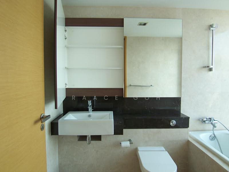 Dakota Residences, 36 Dakota Crescent, Eunos / Geylang / Paya Lebar, 2 Bedrooms, 1,044 sqft, Condominium For Rent, by Graace Goh, 19869461 - Attached Bathroom - PropertyGuru.com.sg