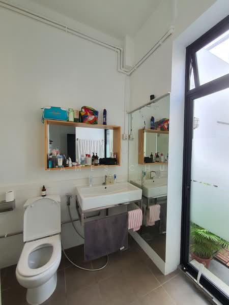 77 Seng Poh Road, 77 Seng Poh Road, 1 Bedroom, 600 sqft, HDB Flat For Rent, by James Chui, 19871559 - PropertyGuru.com.sg