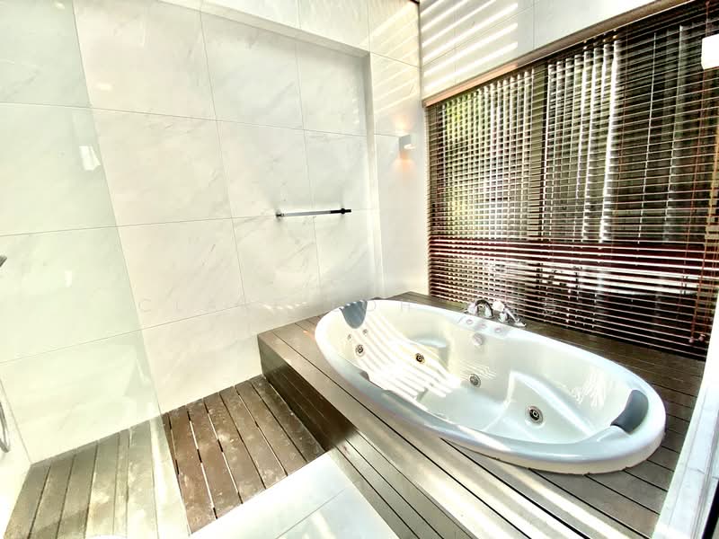 Modern Detached House near Nanyang Primary for Rent!, Tan Kim Cheng Road, 6 Bedrooms, 7,400 sqft, Bungalow House For Rent, by Clare Loh 卢煜婕, 19877652 - PropertyGuru.com.sg