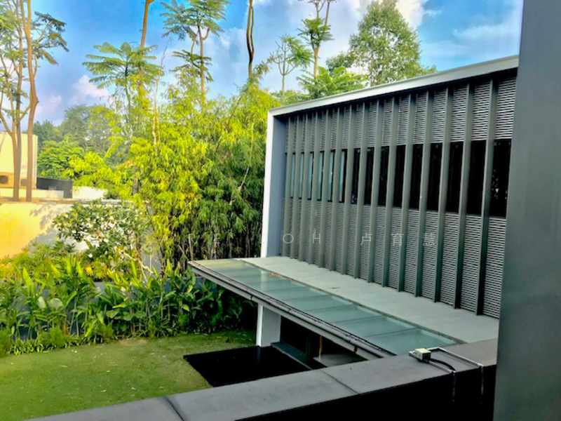 豪华时代优质洋房出租请与卢小姐联系 +6594686782. WeChat: Clareloh Modern GCB at Maryland Drive for Rent S$80,000, 8.9533345 Maryland Drive GCB with big garden, Tanglin / Holland / Bukit Timah, 6 Bedrooms, 26,000 sqft, Good Class Bungalow For Rent, by Clare Loh 卢煜婕, 19877684 - PropertyGuru.com.sg